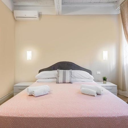 Wine Apartments Florence Barolo מראה חיצוני תמונה