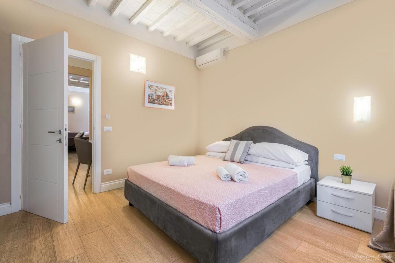Wine Apartments Florence Barolo מראה חיצוני תמונה