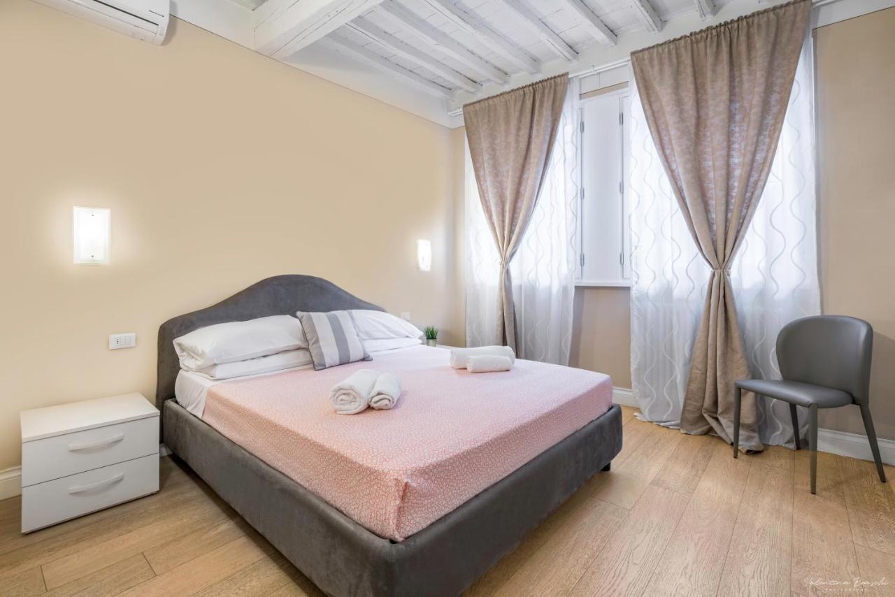 Wine Apartments Florence Barolo מראה חיצוני תמונה